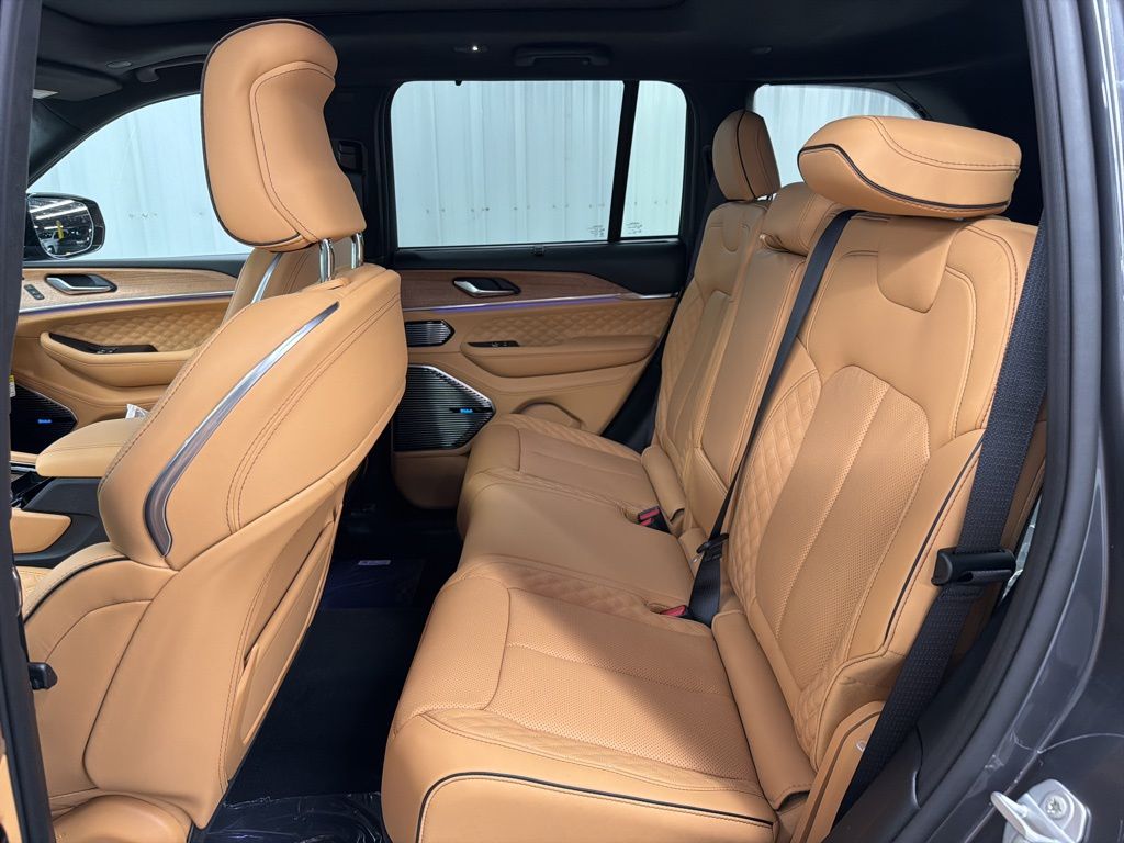 2026 Jeep Grand Cherokee Summit - 11