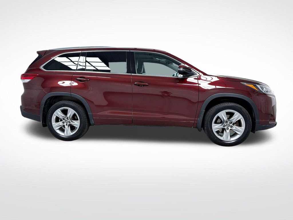 Used 2017 Toyota Highlander SUV
