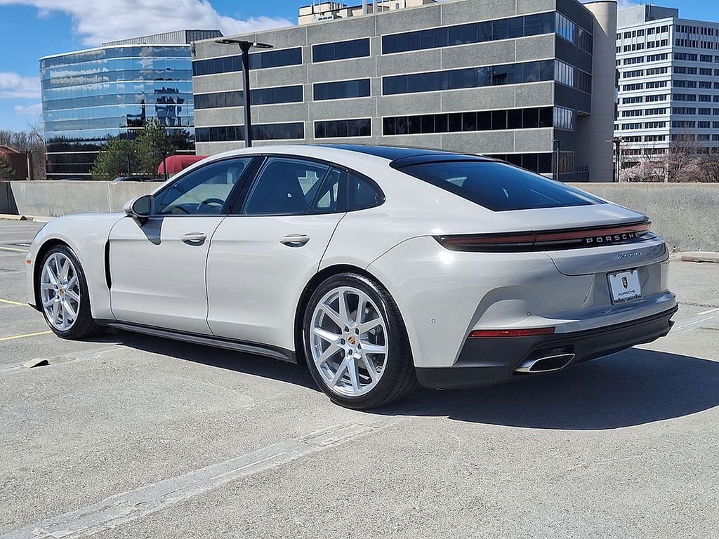 Thumbnail: 2025 Porsche Panamera - 3