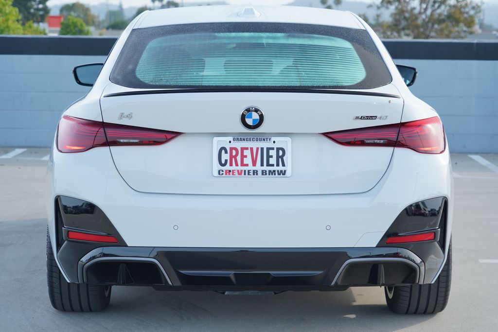 Thumbnail: 2026 BMW i4 - 6