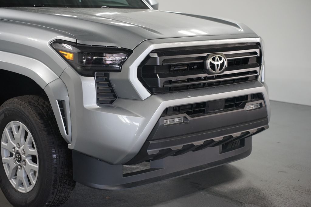 Thumbnail: 2025 Toyota Tacoma - 4