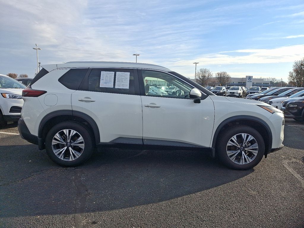 Thumbnail: 2022 Nissan Rogue - 7