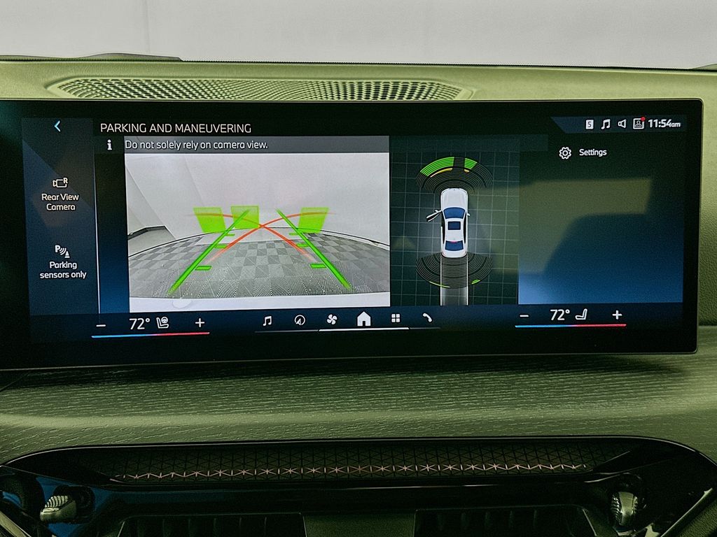 Thumbnail: 2025 BMW 3 Series - 14