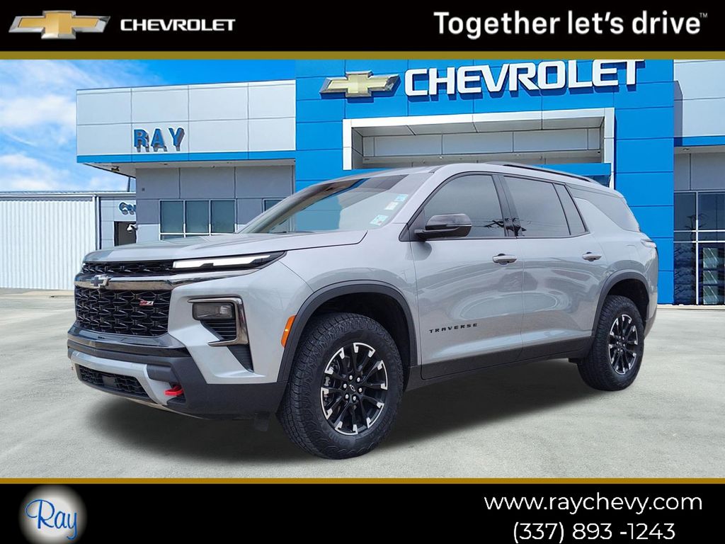 Sterling Gray Metallic 2026 Chevrolet Traverse SUV / Crossover Four-Wheel Drive 8-Speed Automatic