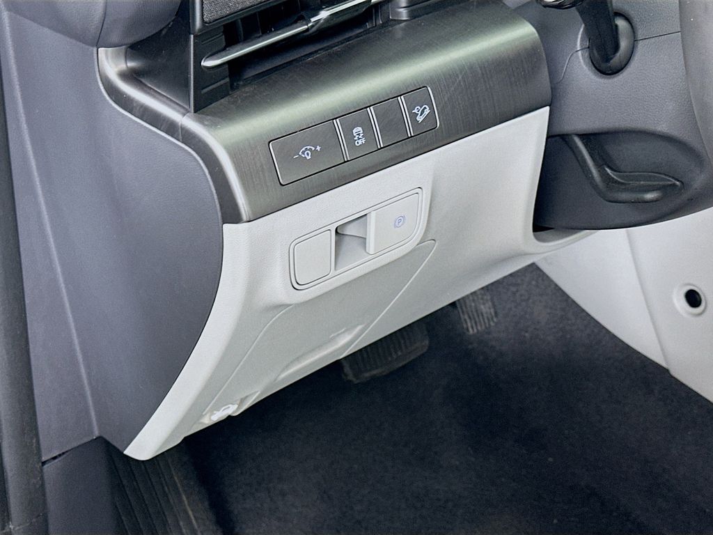 Thumbnail: 2025 Hyundai Kona - 10