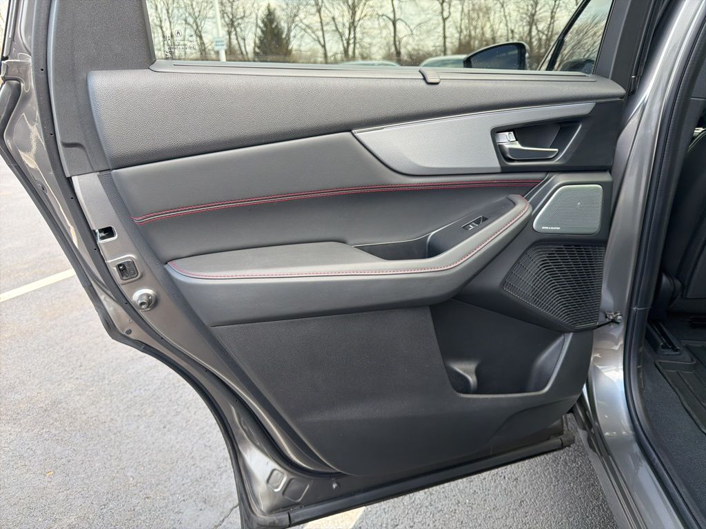 Thumbnail: 2025 Acura MDX - 21