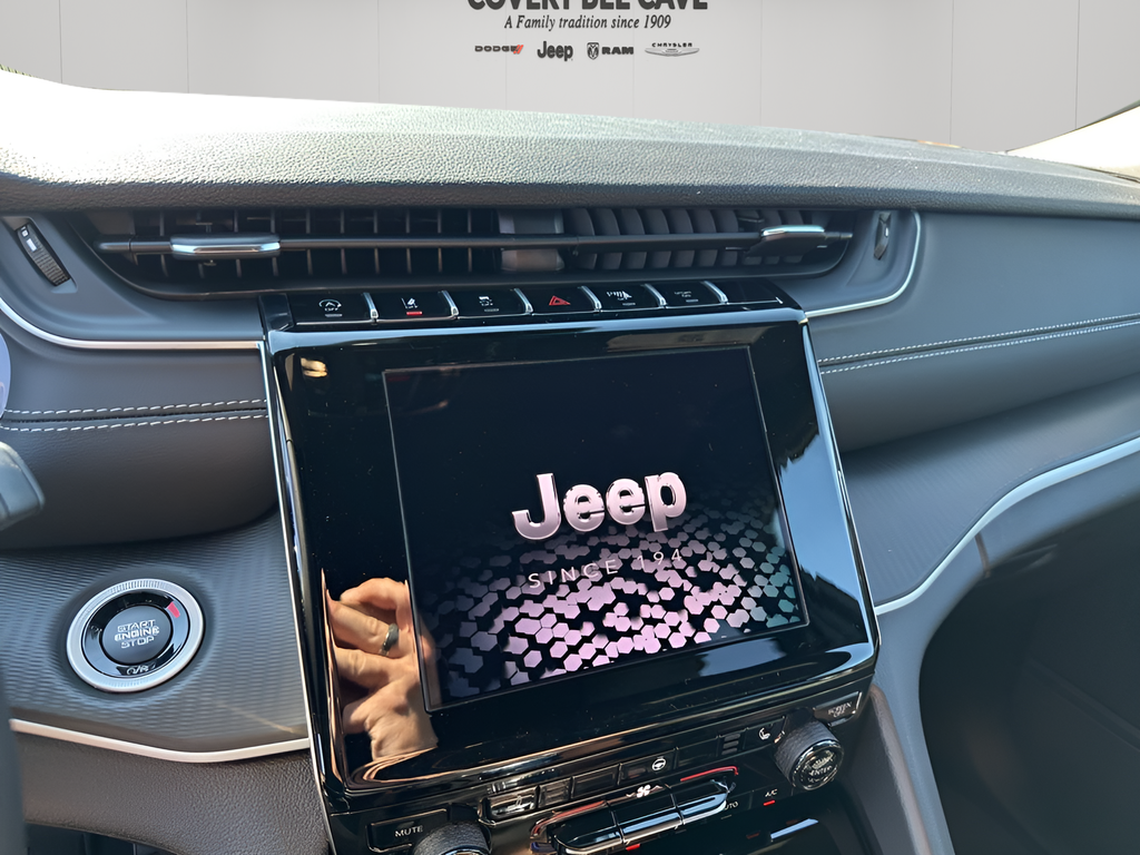 New Car 2025 Jeep Grand Cherokee L  For Sale Under $50,000 In Austin, Texas
