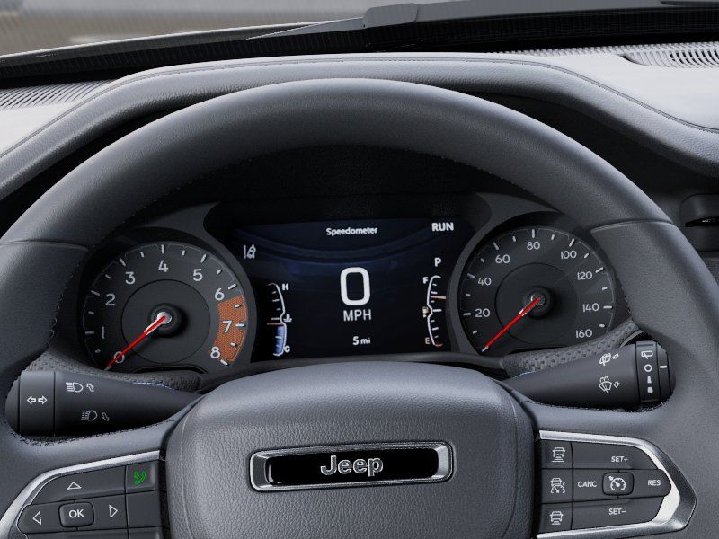 New 2026 Silver Jeep Latitude image 18