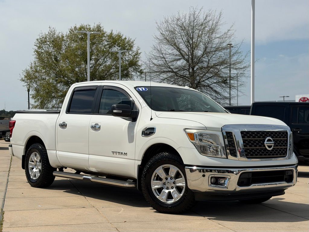 2017 Nissan Titan SV Crew Cab
