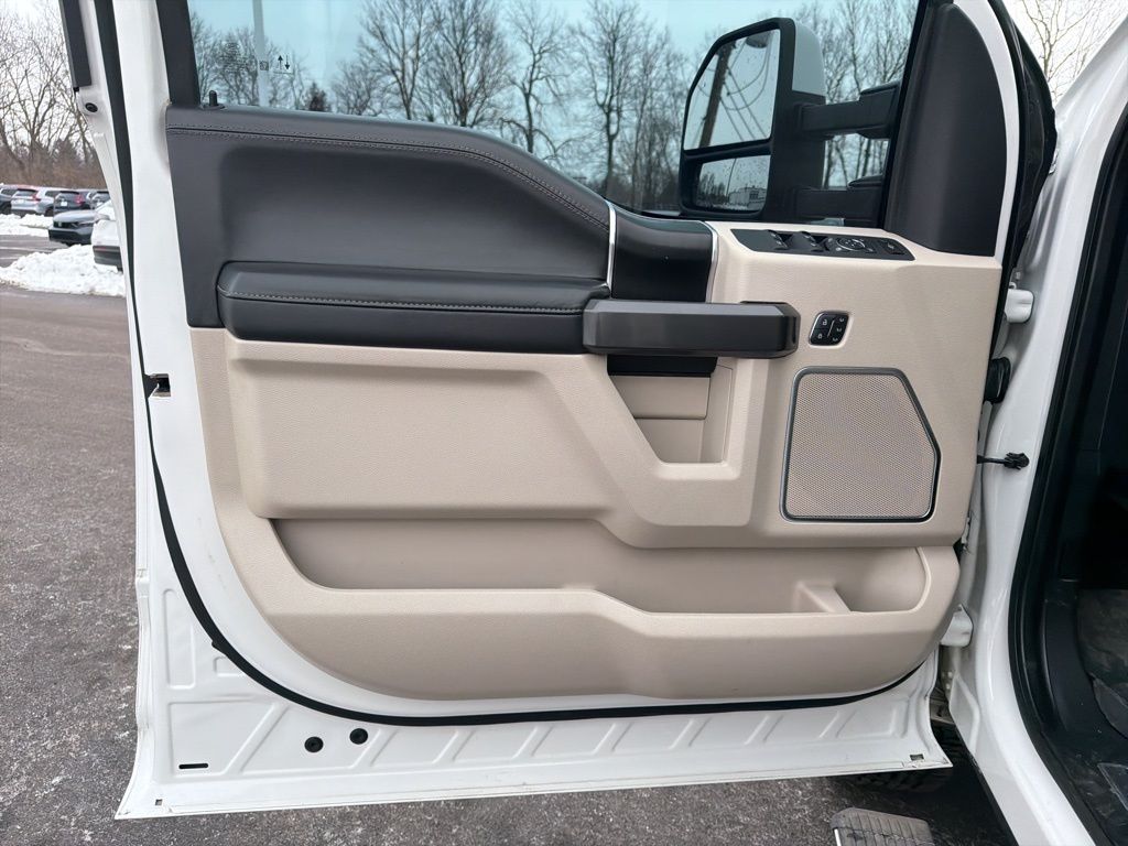 Thumbnail: 2020 Ford Econoline - 19