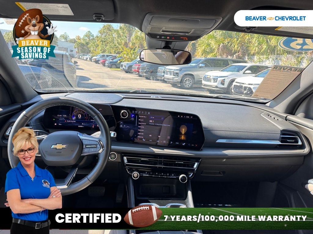 Used 2025 Chevrolet Traverse SUV