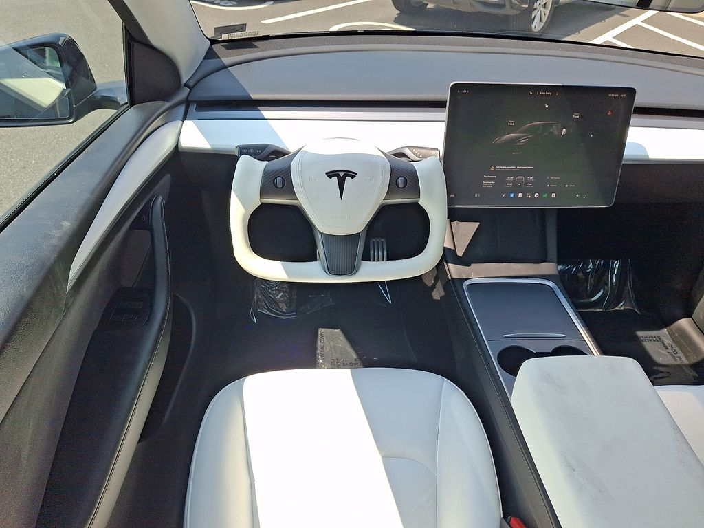 Thumbnail: 2022 Tesla Model Y - 11