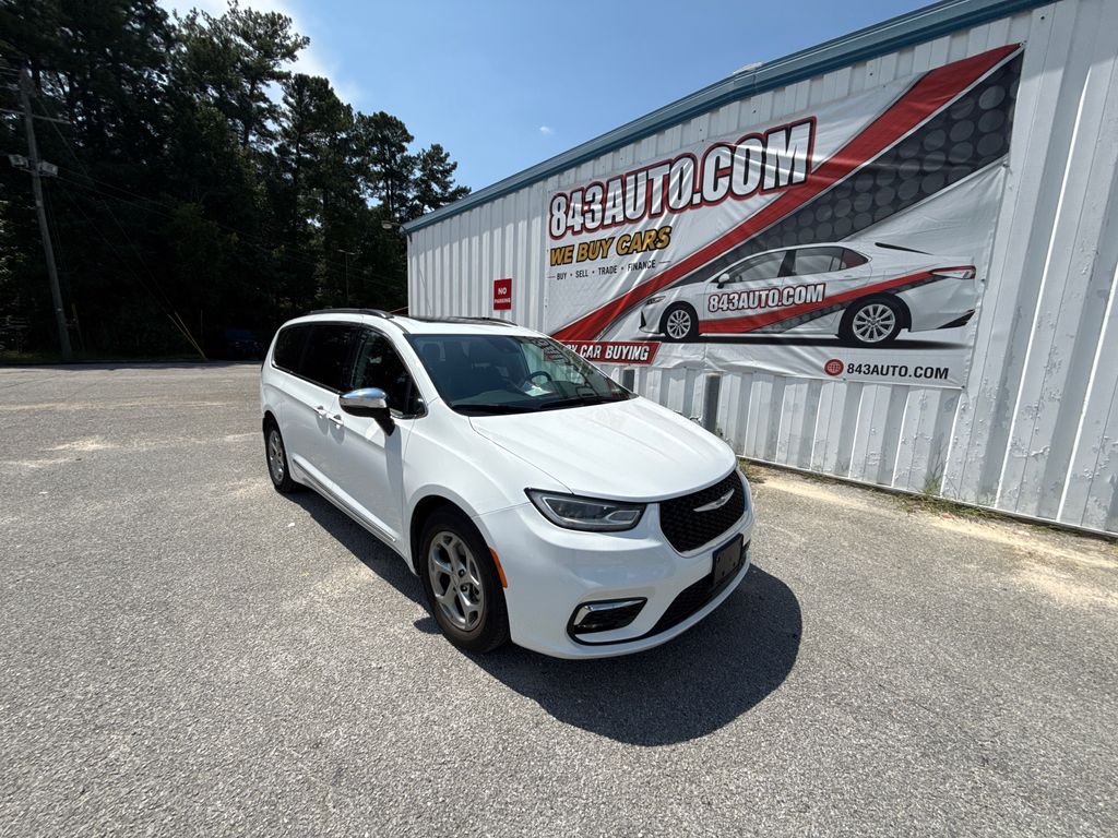Bright White Clearcoat 2023 Chrysler Pacifica Minivan Front-Wheel Drive 9-Speed Automatic