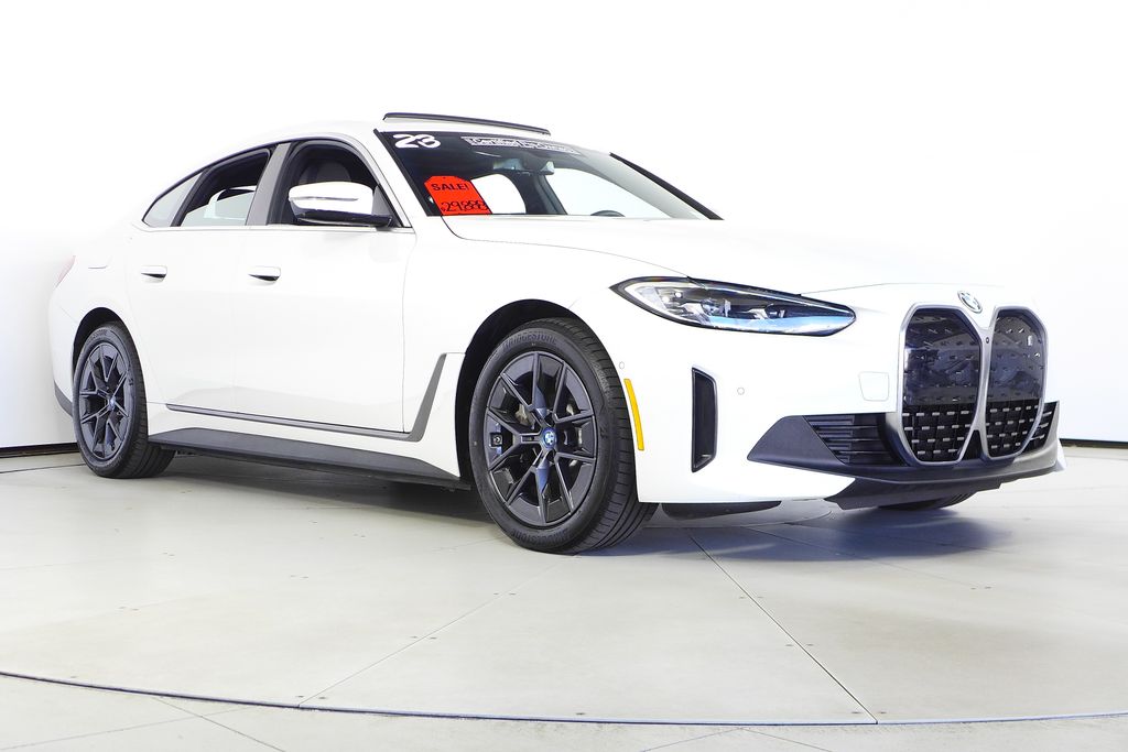 Thumbnail: 2023 BMW i4 - 4