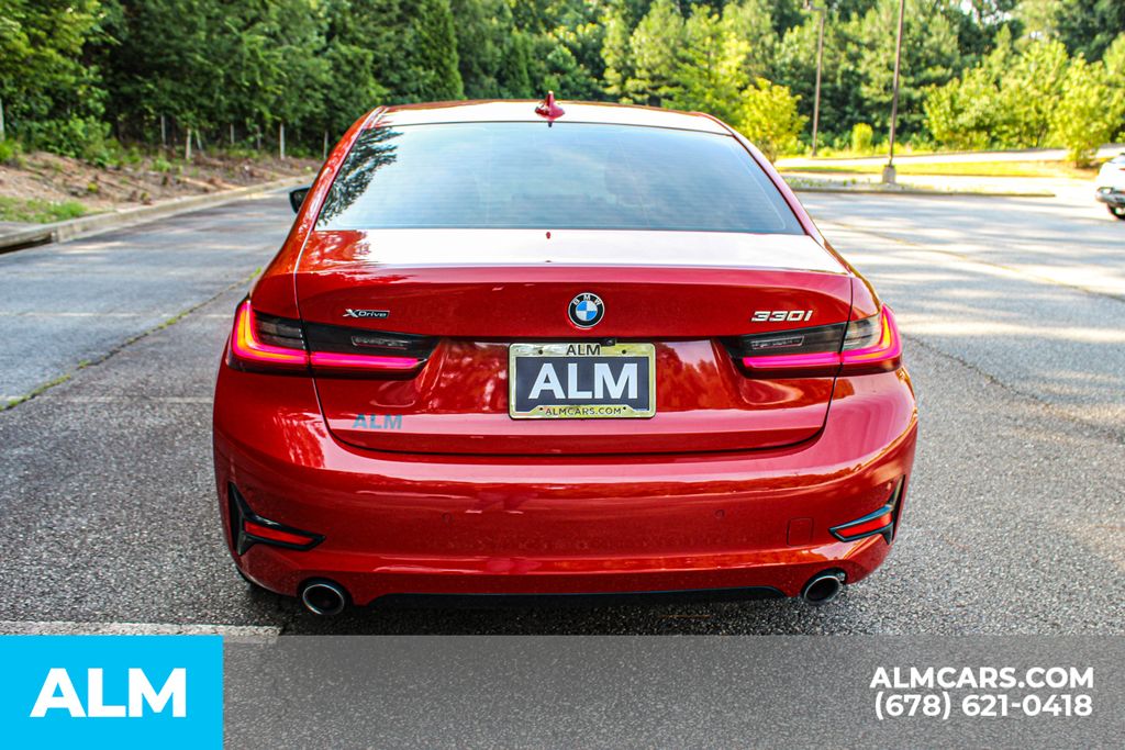 Used 2022 Red BMW 330i xDrive image 9