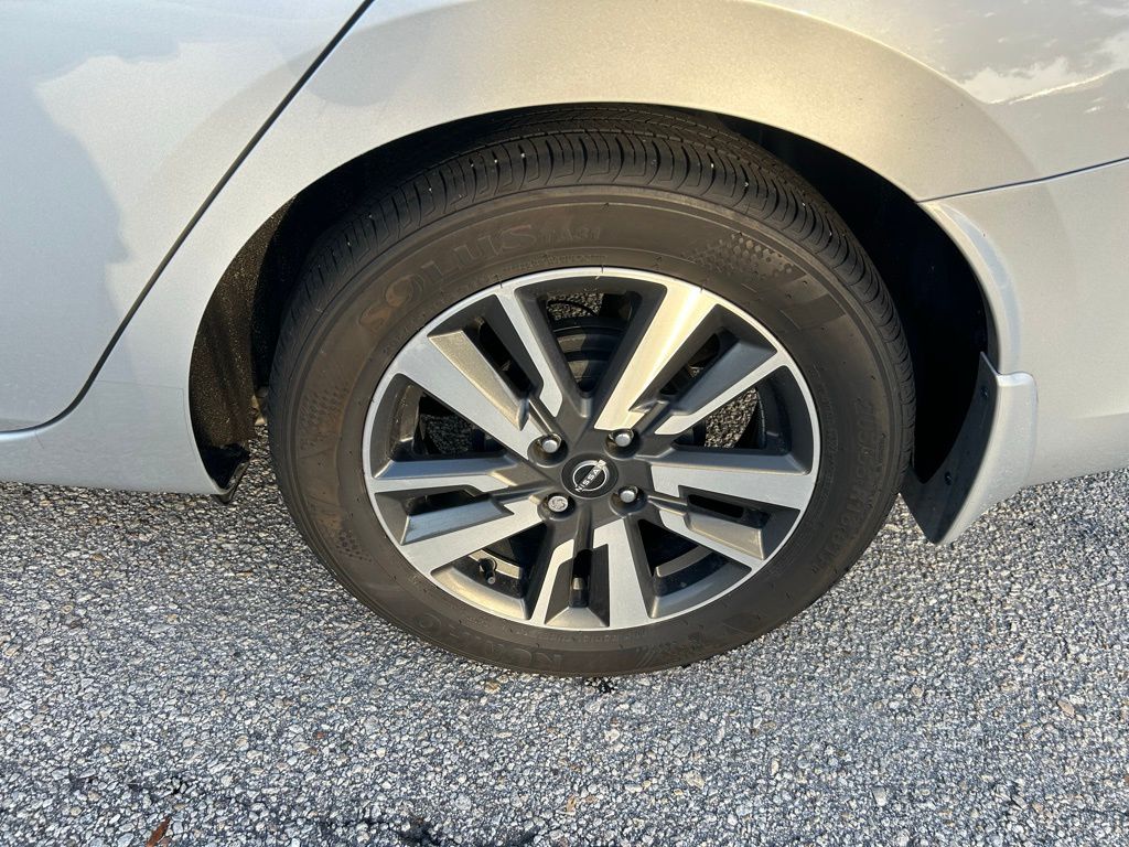 Thumbnail: 2024 Nissan Versa - 9