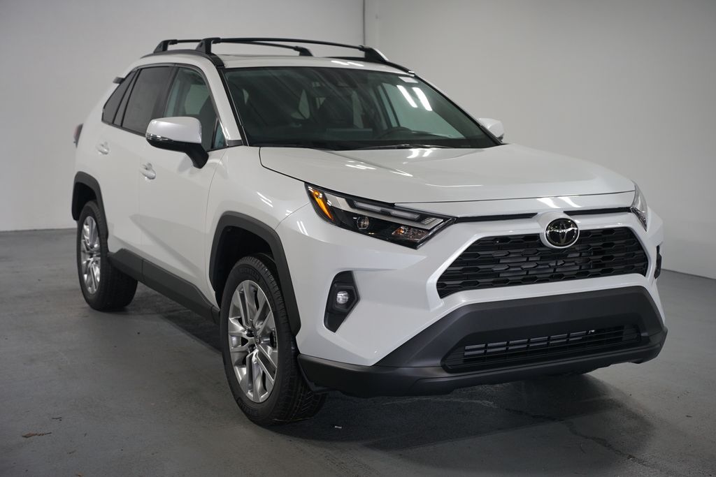 Thumbnail: 2025 Toyota RAV4 - 3