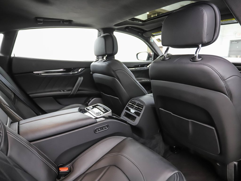 Thumbnail: 2022 Maserati Quattroporte - 27