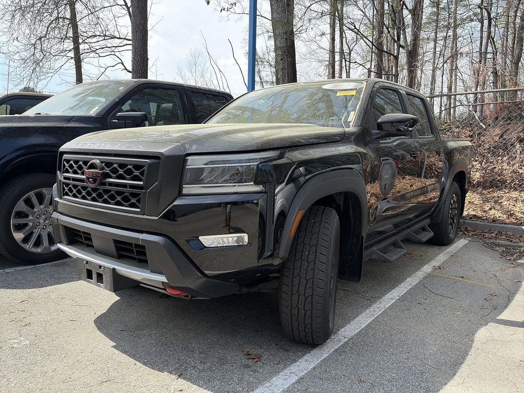 2024 Nissan Frontier PRO-4X Crew Cab 4WD