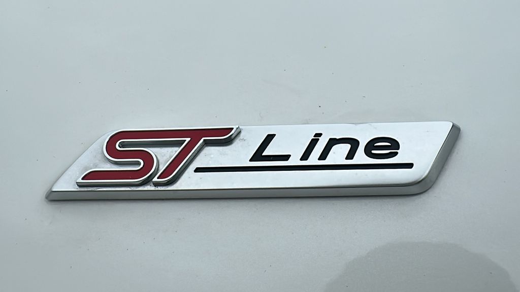 2024 Ford Explorer ST-Line White at DeMontrond Auto Country