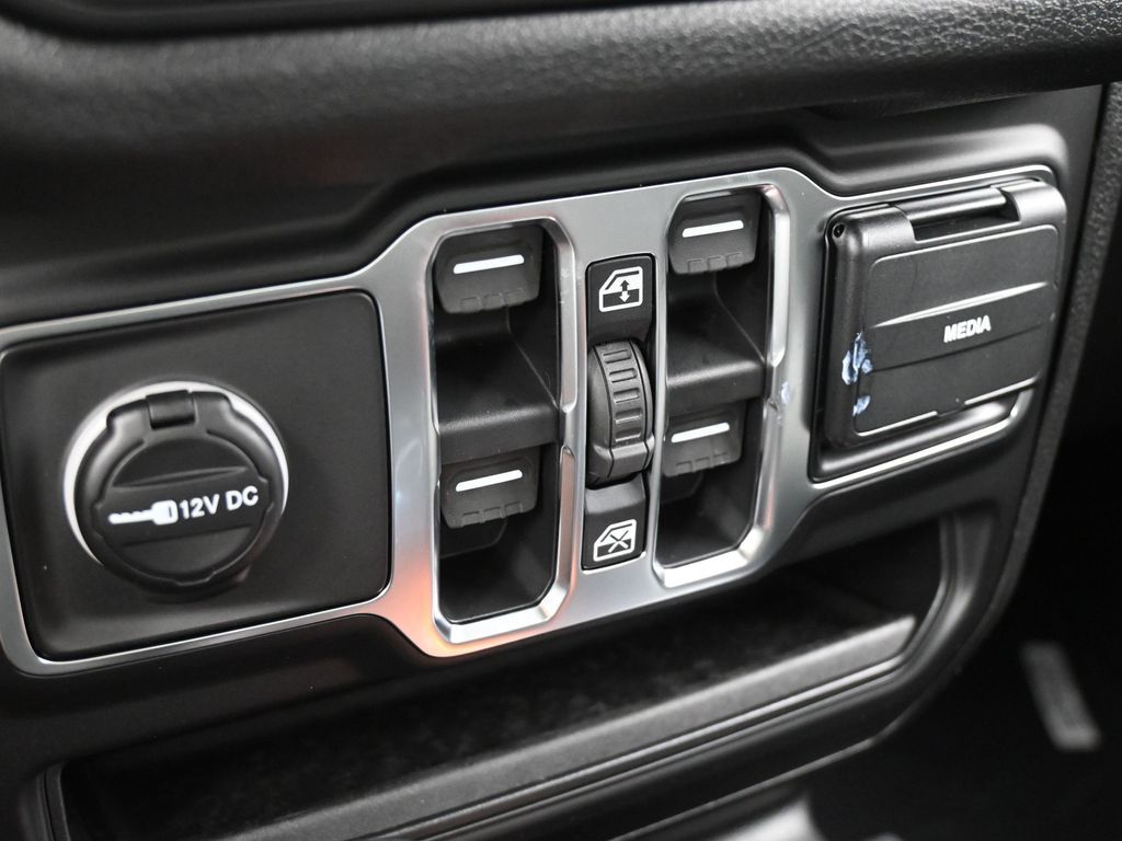 New 2026 anvil clearcoat Jeep Sport image 20