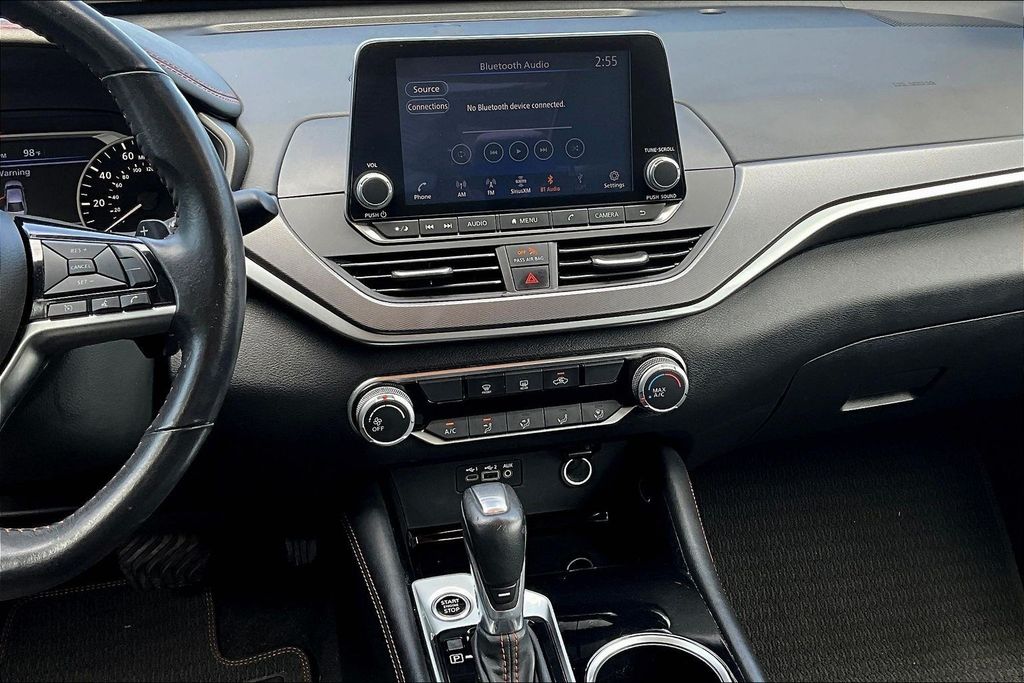 2025 Nissan Altima 2.5 SR - 9