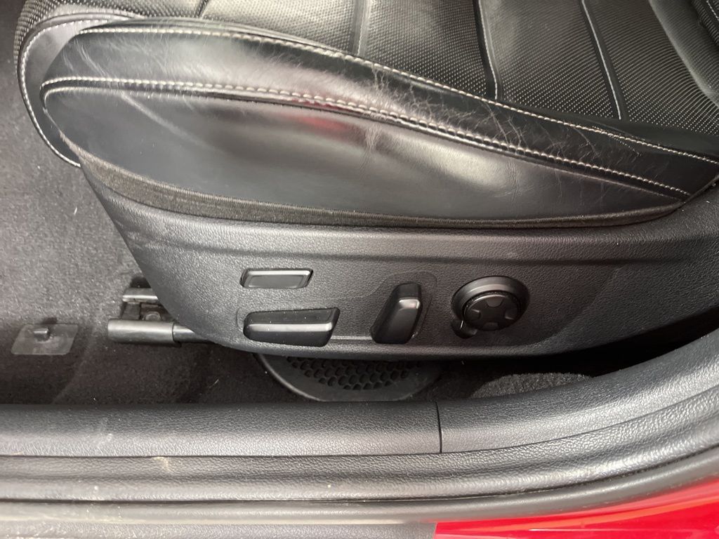 Thumbnail: 2018 Kia Stinger - 24