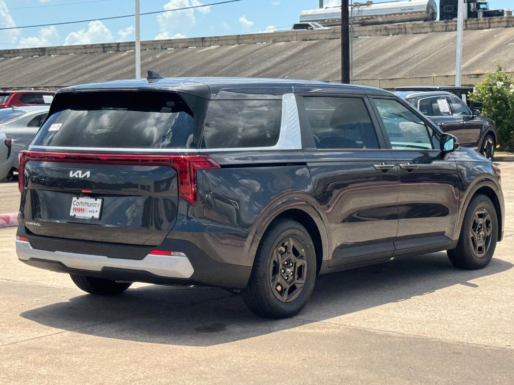 2026 Kia Carnival LXS Gray at Community Kia