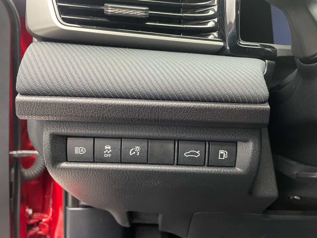 Thumbnail: 2025 Toyota Camry - 18