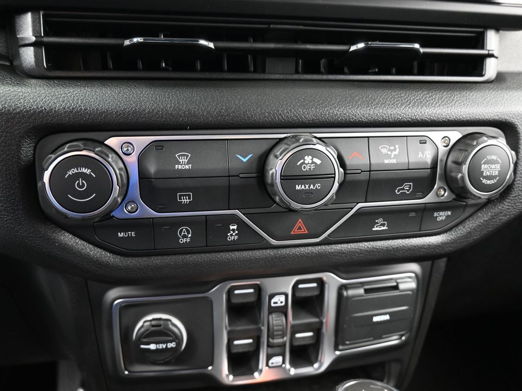 New 2026 Anvil Clear Coat Jeep Sport S image 18