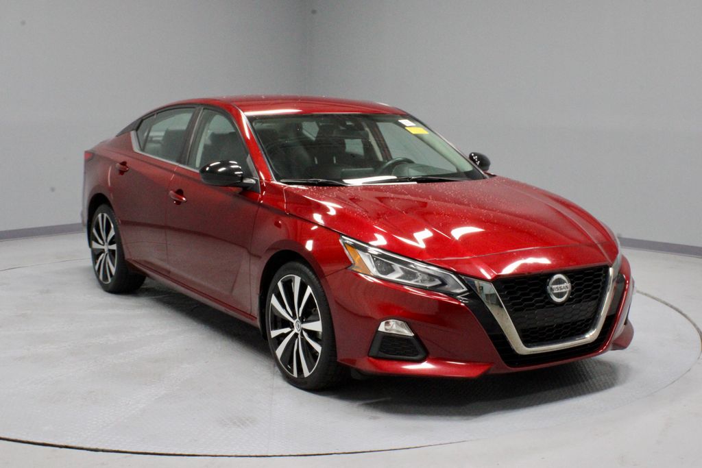 Red (Scarlet Ember Tintcoat) 2022 Nissan Altima Sedan All-Wheel Drive Continuously Variable Transmission