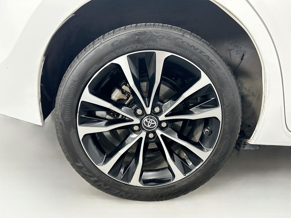 Thumbnail: 2019 Toyota Corolla - 31