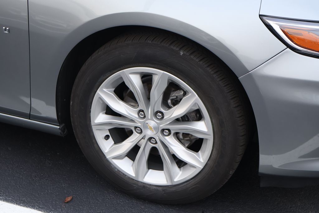 Thumbnail: 2023 Chevrolet Malibu - 5