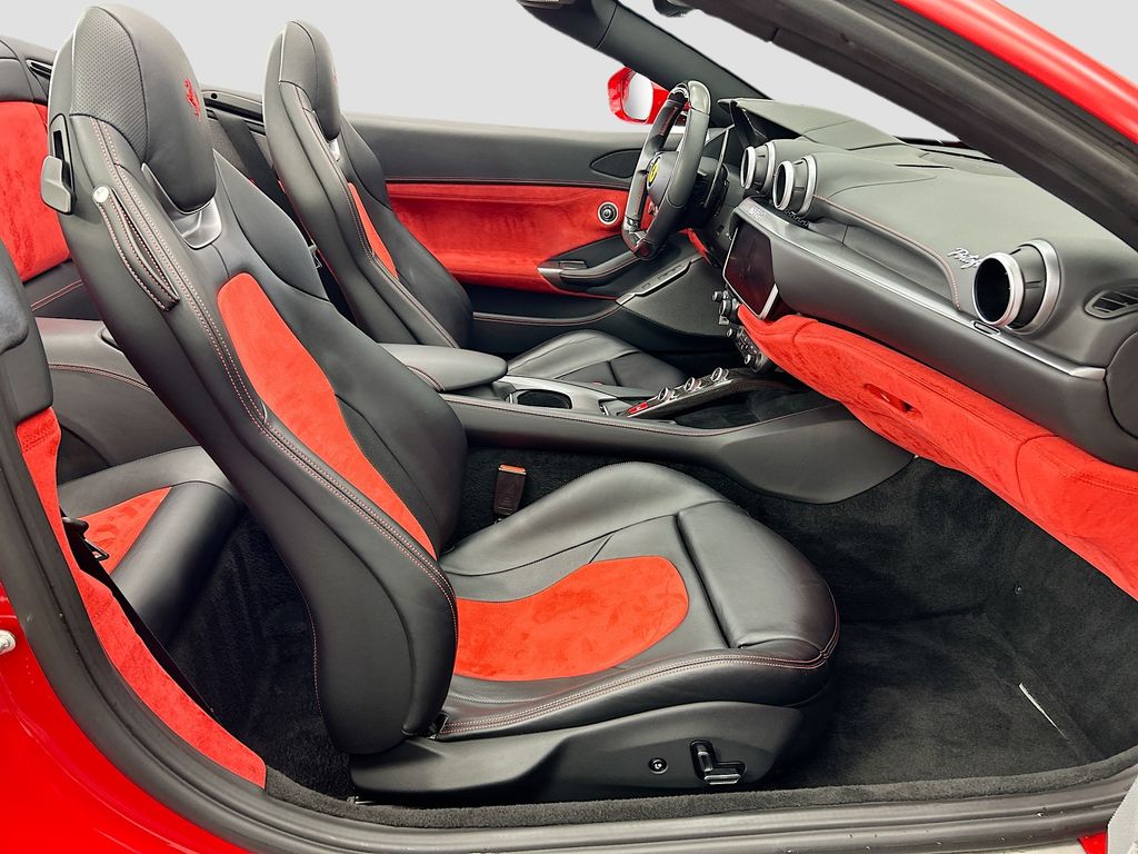 Thumbnail: 2019 Ferrari Portofino - 17