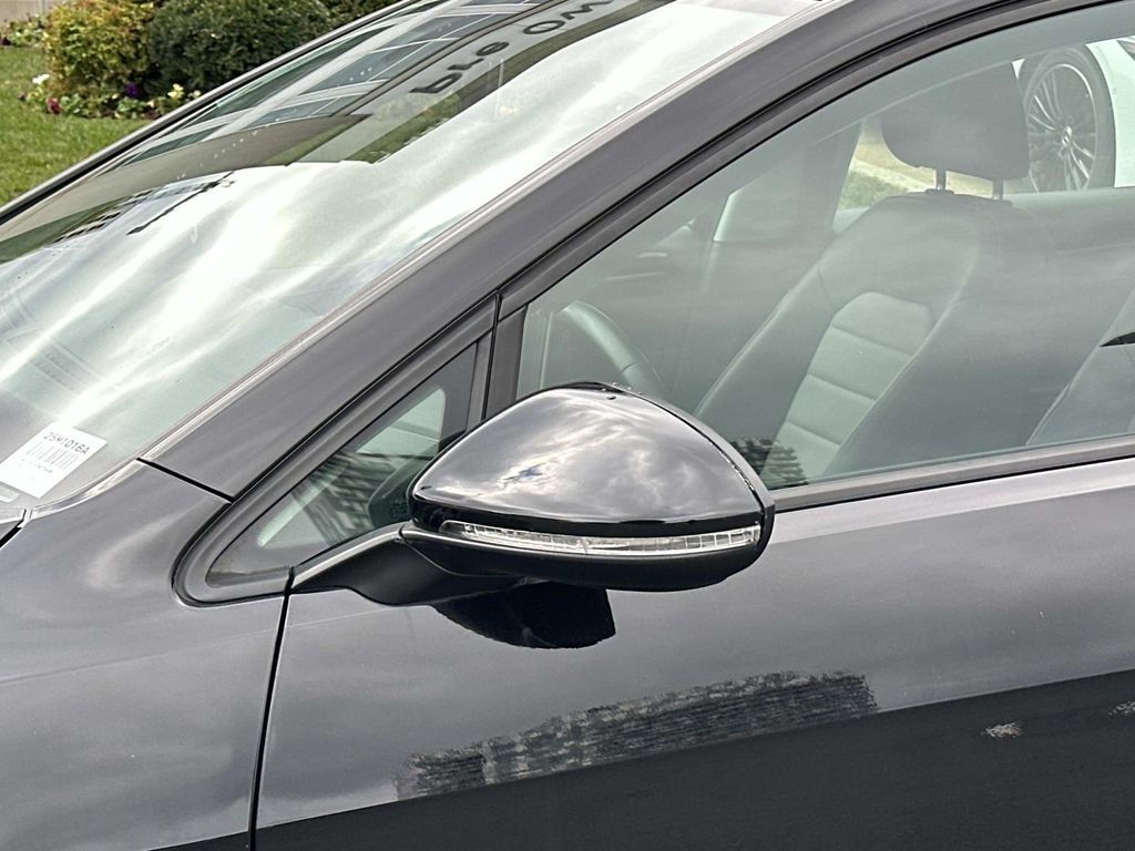 Thumbnail: 2015 Volkswagen Golf - 13