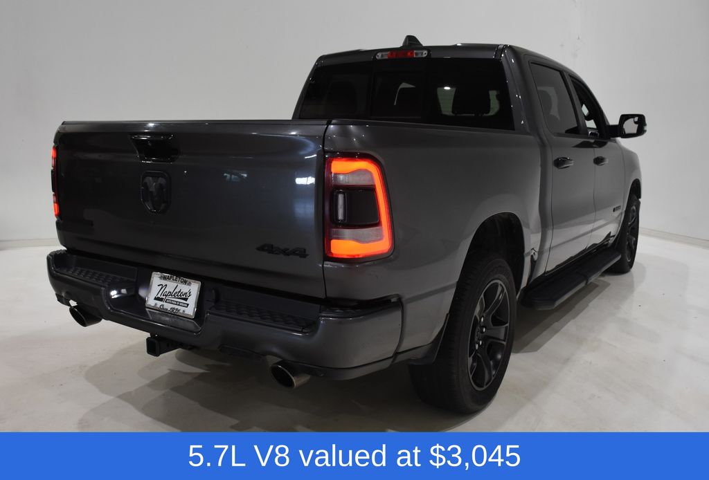 View vehicle photo 4