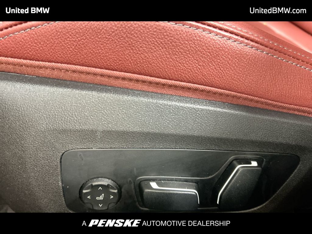 2024 BMW 3 Series 330i 12