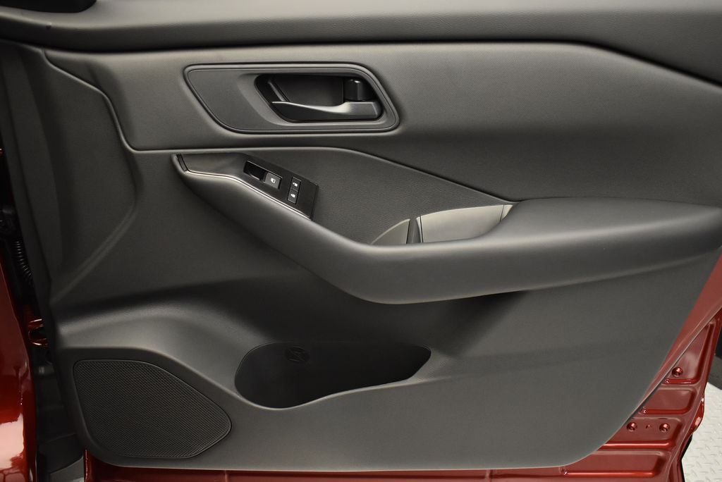 Thumbnail: 2026 Nissan Rogue - 21