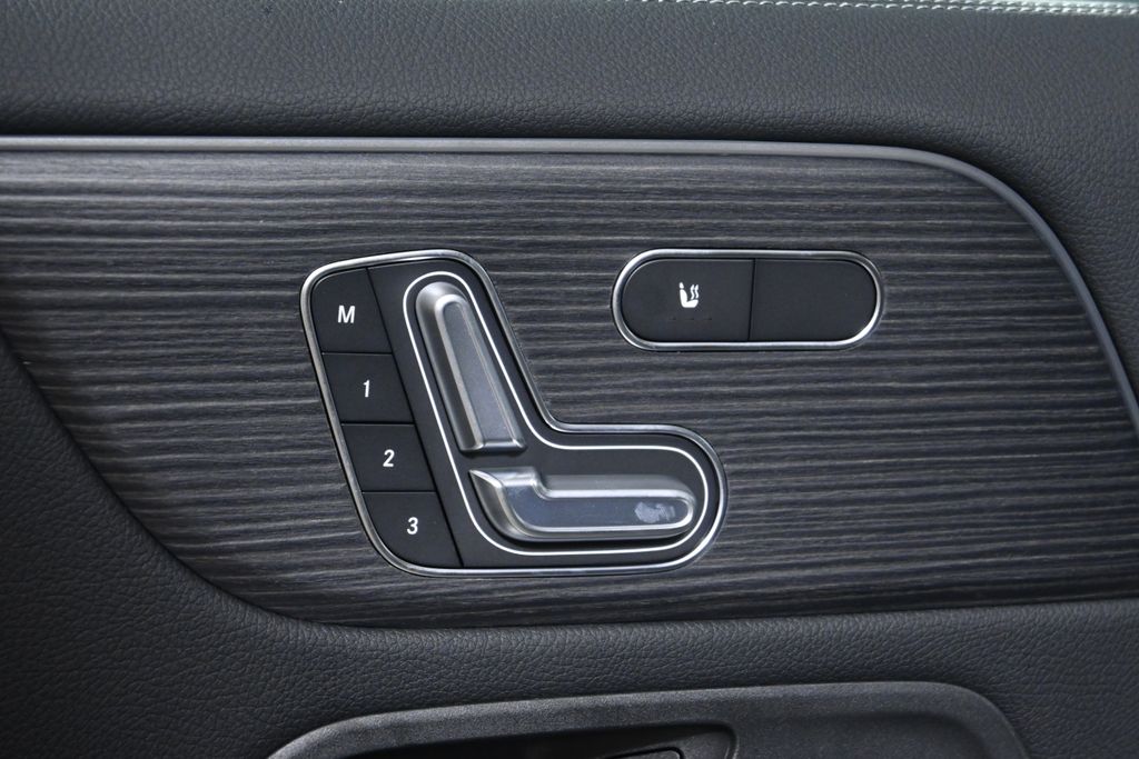 Thumbnail: 2026 Mercedes-Benz GLA - 25