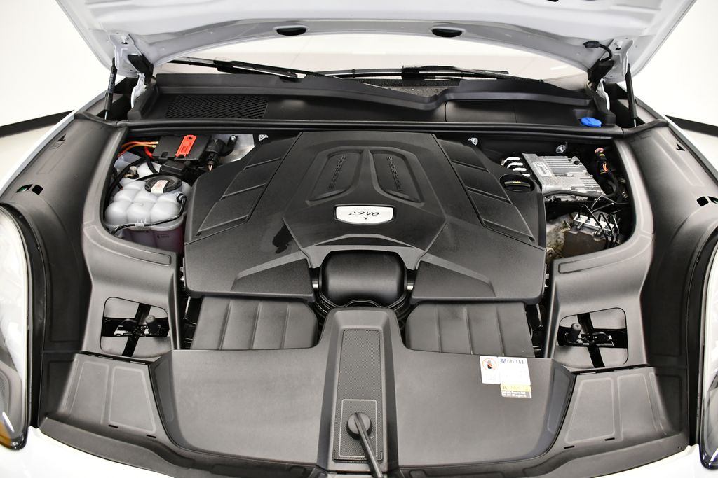 Thumbnail: 2023 Porsche Cayenne - 13