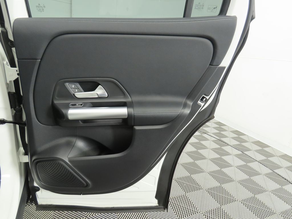 Thumbnail: 2023 Mercedes-Benz GLA - 27