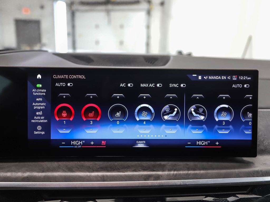 Thumbnail: 2023 BMW X7 - 18