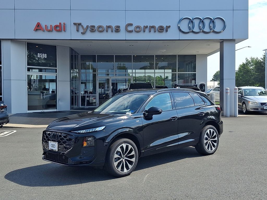 Thumbnail: 2026 Audi Q3 - 1