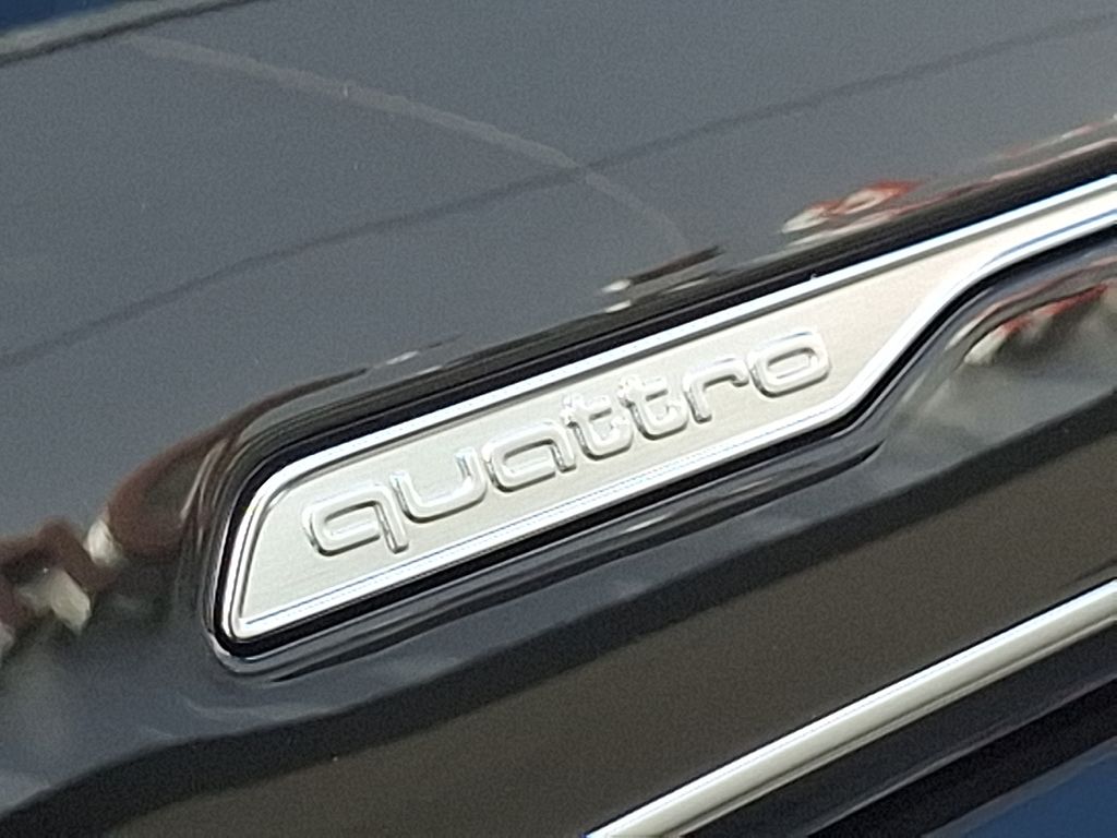 Thumbnail: 2022 Audi Q7 - 24