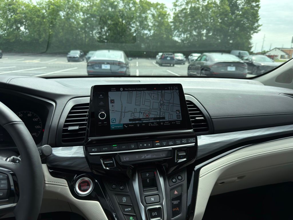 Thumbnail: 2026 Honda Odyssey - 14