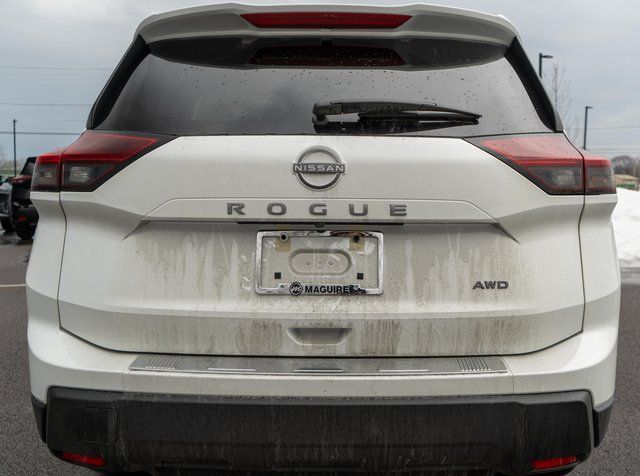 2026 Nissan Rogue SV - 5