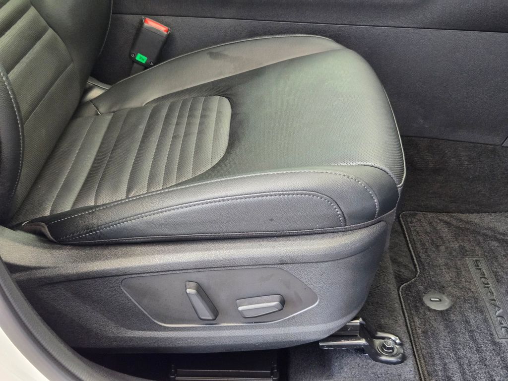 Used 2025 Kia Sportage SUV