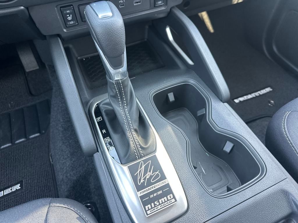 2025 Nissan Frontier SV photo