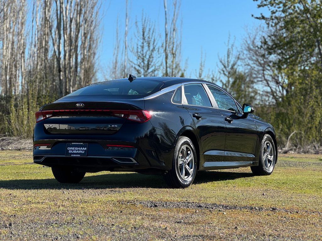 View vehicle photo 5