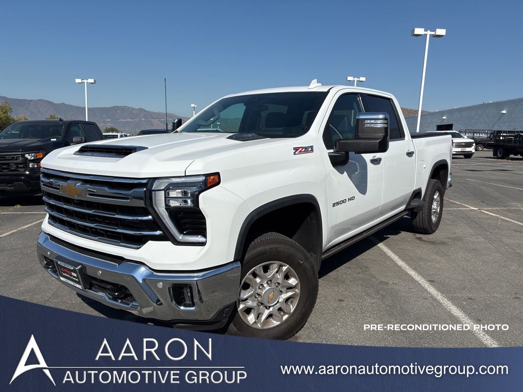 Summit White 2024 Chevrolet Silverado 2500HD LTZ Crew Cab 4WD Pickup Truck Four-Wheel Drive Automatic